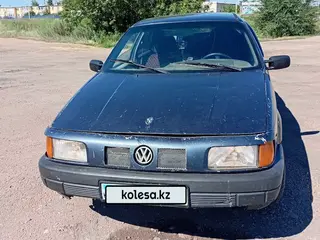 Volkswagen Passat, 1990