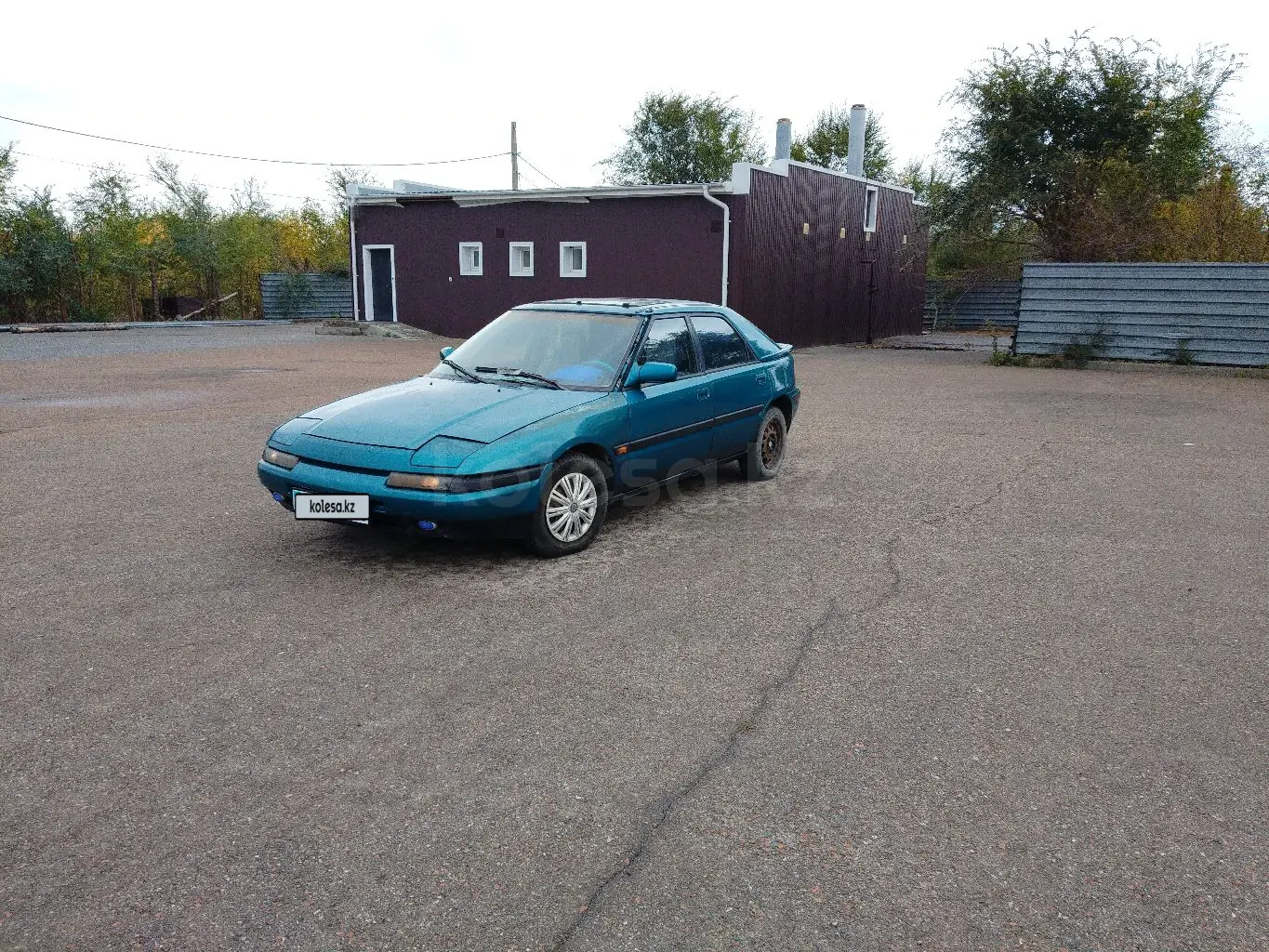 Mazda 323, 1993