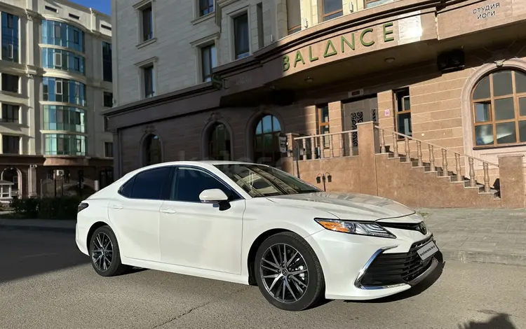 Toyota Camry 2022 годаүшін13 999 999 тг. в Астана