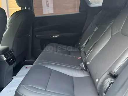 Lexus RX 350 2023 года за 34 500 000 тг. в Алматы – фото 29