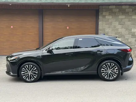 Lexus RX 350 2023 года за 34 500 000 тг. в Алматы – фото 6