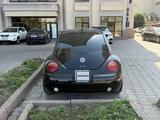 Volkswagen Beetle 2001 годаүшін1 500 000 тг. в Алматы