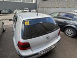 Volkswagen Golf 1998 года за 1 900 000 тг. в Караганда – фото 4