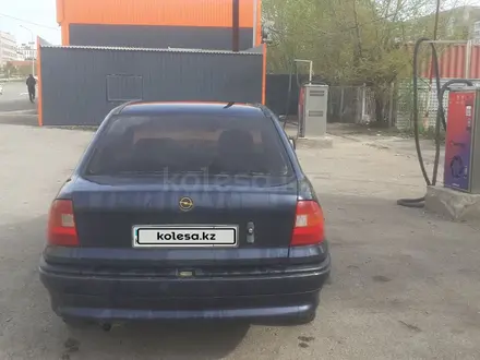 Opel Astra 1994 года за 750 000 тг. в Караганда – фото 2