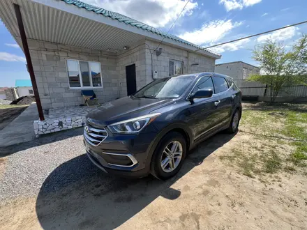 Hyundai Santa Fe 2018 года за 6 000 000 тг. в Актобе – фото 11
