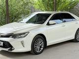 Toyota Camry 2017 года за 13 500 000 тг. в Шымкент
