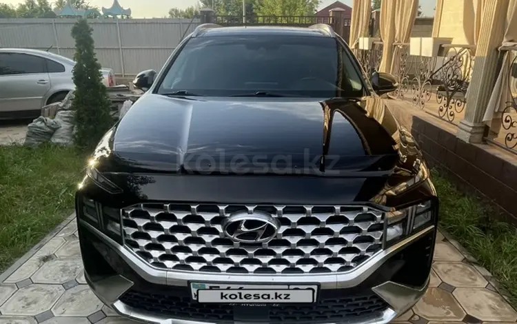 Hyundai Santa Fe 2022 года за 15 500 000 тг. в Алматы