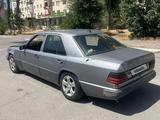 Mercedes-Benz E 230 1987 года за 330 000 тг. в Тараз – фото 3