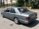 Mercedes-Benz E 230 1987 года за 330 000 тг. в Тараз – фото 4