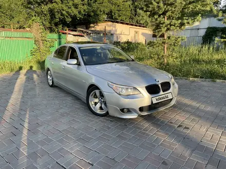 BMW 530 2004 года за 5 200 000 тг. в Алматы