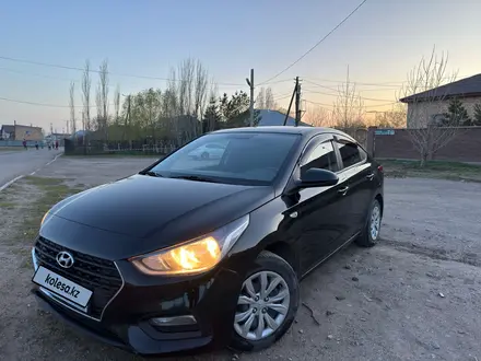 Hyundai Accent 2019 года за 7 800 000 тг. в Астана – фото 2