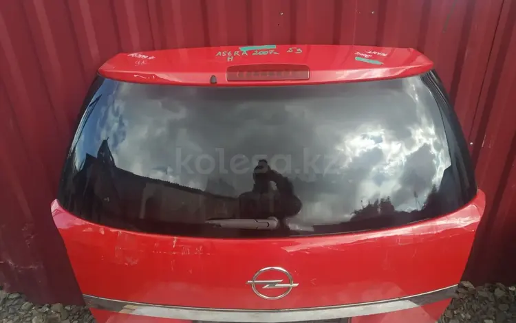 Крышка багажника на Opel Astra H за 60 000 тг. в Караганда