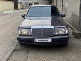 Mercedes-Benz E 230 1992 годаfor1 600 000 тг. в Шымкент