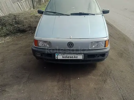 Volkswagen Passat 1991 года за 1 600 000 тг. в Караганда – фото 2