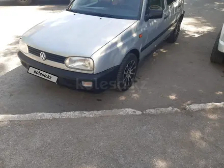 Volkswagen Golf 1994 года за 1 500 000 тг. в Темиртау – фото 2