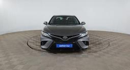 Toyota Camry 2019 года за 13 300 000 тг. в Шымкент – фото 2
