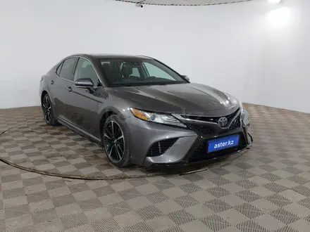 Toyota Camry 2019 года за 13 300 000 тг. в Шымкент – фото 3