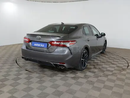 Toyota Camry 2019 года за 13 300 000 тг. в Шымкент – фото 5