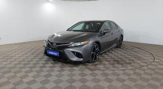 Toyota Camry 2019 года за 13 300 000 тг. в Шымкент