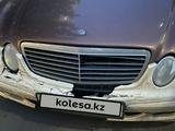 Mercedes-Benz E 220 2004 года за 2 200 000 тг. в Павлодар – фото 2