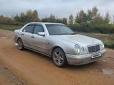 Mercedes-Benz E 200 1998 годаүшін2 700 000 тг. в Щучинск – фото 3