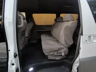 Nissan Elgrand, 1998