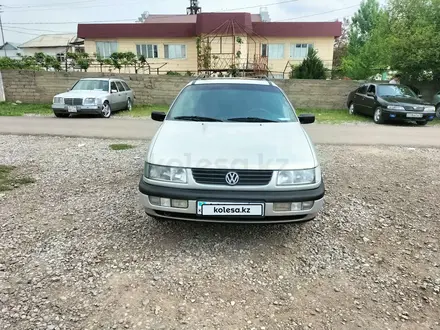 Volkswagen Passat 1995 года за 2 600 000 тг. в Шымкент – фото 10