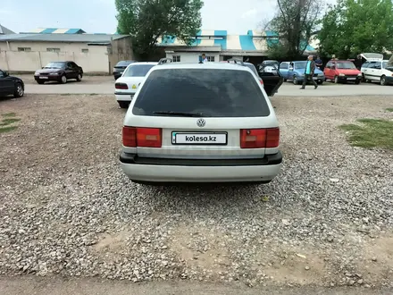 Volkswagen Passat 1995 года за 2 600 000 тг. в Шымкент – фото 9