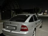 Opel Vectra 1998 года за 10 000 тг. в Шымкент – фото 4