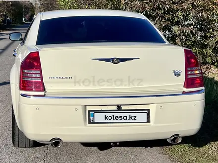 Chrysler 300C 2007 года за 5 400 000 тг. в Алматы – фото 4