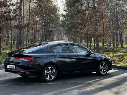 Hyundai Elantra 2021 года за 10 000 000 тг. в Алматы – фото 14