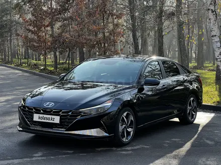 Hyundai Elantra 2021 года за 10 000 000 тг. в Алматы