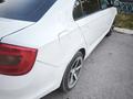Skoda Rapid 2015 года за 3 500 000 тг. в Степногорск – фото 10