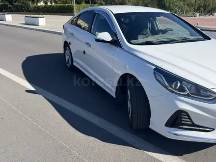 Hyundai Sonata 2021 года за 8 700 000 тг. в Караганда – фото 3
