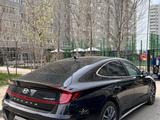 Hyundai Sonata 2020 года за 9 500 000 тг. в Алматы – фото 3