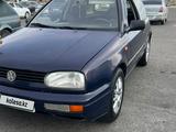 Volkswagen Golf 1995 года за 1 550 000 тг. в Алматы