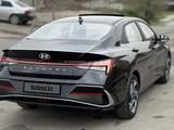 Hyundai Elantra 2023 года за 9 350 000 тг. в Алматы – фото 4