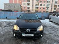 Volkswagen Jetta 2006 годаүшін3 000 000 тг. в Алматы