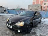 Volkswagen Jetta 2006 года за 3 000 000 тг. в Алматы – фото 2