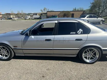 BMW 520 1994 года за 2 700 000 тг. в Астана – фото 2