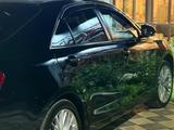 Toyota Camry 2011 года за 4 500 000 тг. в Атырау – фото 2