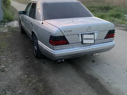 Mercedes-Benz E 280 1995 года за 2 300 000 тг. в Караганда – фото 14