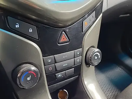 Chevrolet Cruze 2015 года за 2 910 000 тг. в Алматы – фото 19