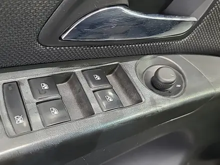 Chevrolet Cruze 2015 года за 2 910 000 тг. в Алматы – фото 26