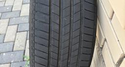 Bridgestone 2 штуки в хорошем состоянии, 215/55/17 за 19 000 тг. в Уральск – фото 2