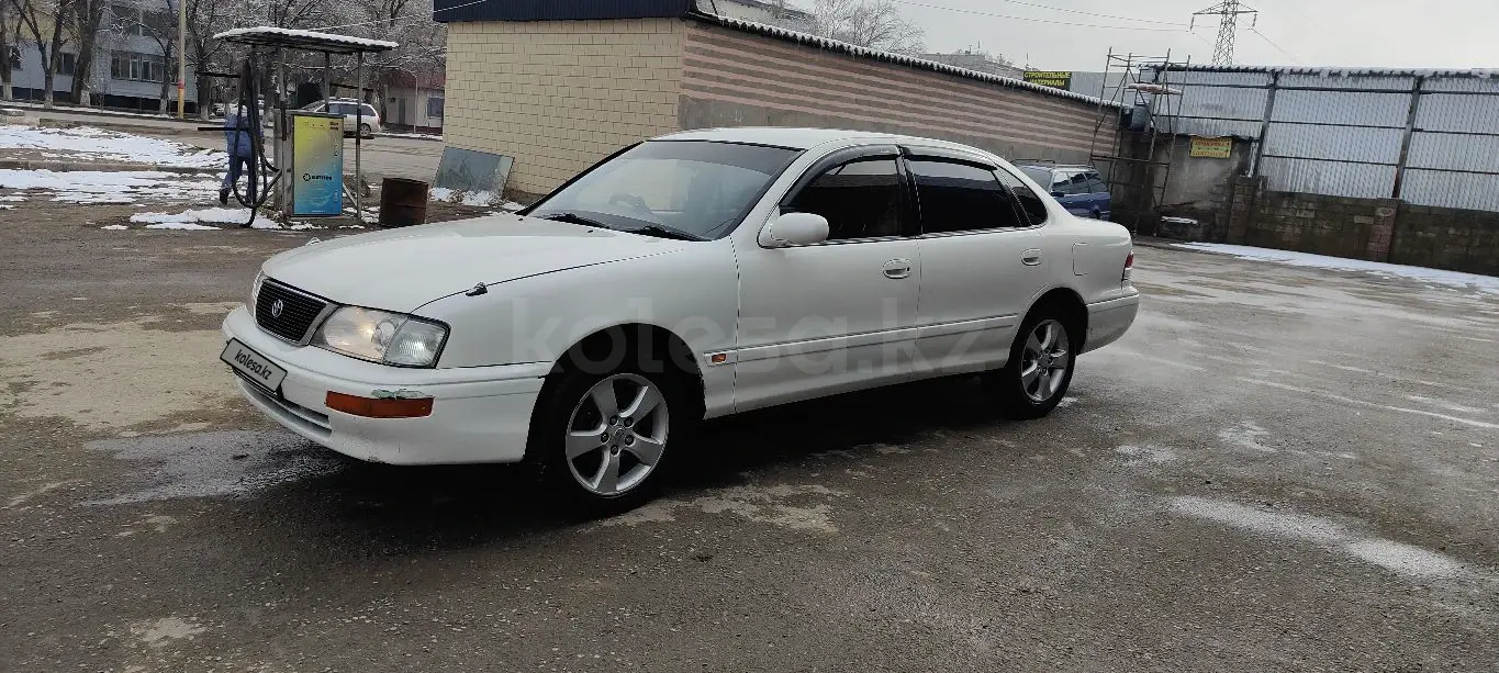 Toyota Avalon, 1996
