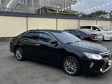 Toyota Camry 2017 года за 12 700 000 тг. в Шымкент