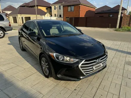 Hyundai Elantra 2016 года за 4 500 000 тг. в Уральск