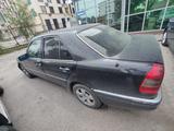 Mercedes-Benz C 200 1994 годаүшін800 000 тг. в Алматы – фото 3