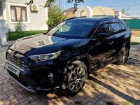 Toyota RAV4 2020 годаfor15 000 000 тг. в Атырау